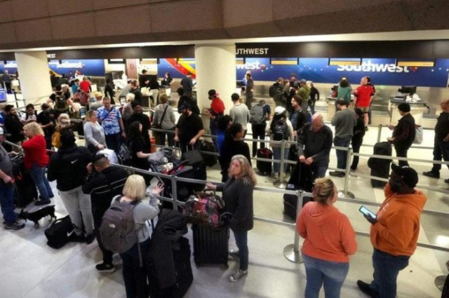 Mỹ đề xuất cấm bay với hành khách có hành vi bạo lực