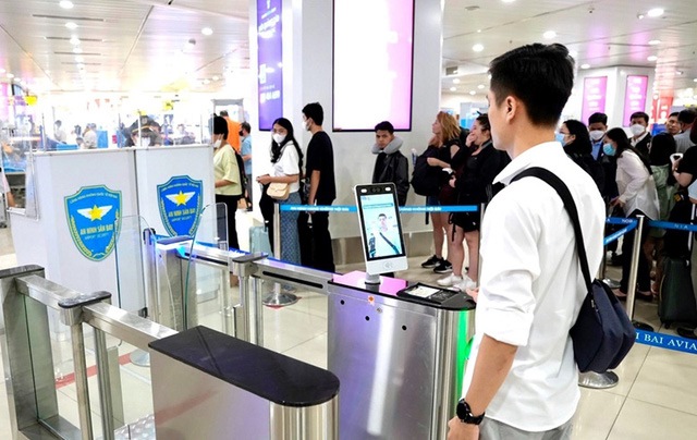 Chính thức sử dụng VNeID đối với hành khách khi làm thủ tục đi tàu bay từ ngày 02/8/2023