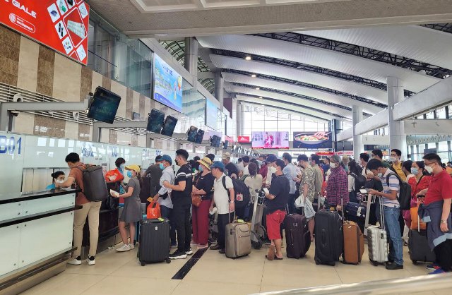 Dữ liệu Slot tại cảng HKQT Nội Bài và Tân Sơn Nhất trong lịch bay Mùa Hè năm 2023, tính đến ngày 21/8/2023