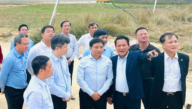 Bộ trưởng Nguyễn Văn Thắng đến thăm và kiểm tra Công trình xây dựng Đài KSKL Điện Biên