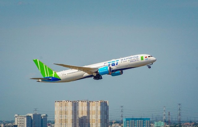 Bamboo Airways bổ sung thêm máy bay phục vụ cao điểm Tết Dương lịch và Tết Nguyên đán Giáp Thìn 2024.