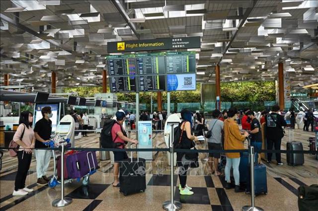 Sân bay lớn nhất Singapore đón lượt khách gần bằng 90% mức trước đại dịch