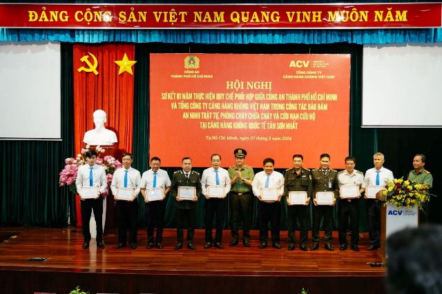 Đảm bảo tuyệt đối an ninh, an toàn, PCCC cho Cảng HKQT Tân Sơn Nhất